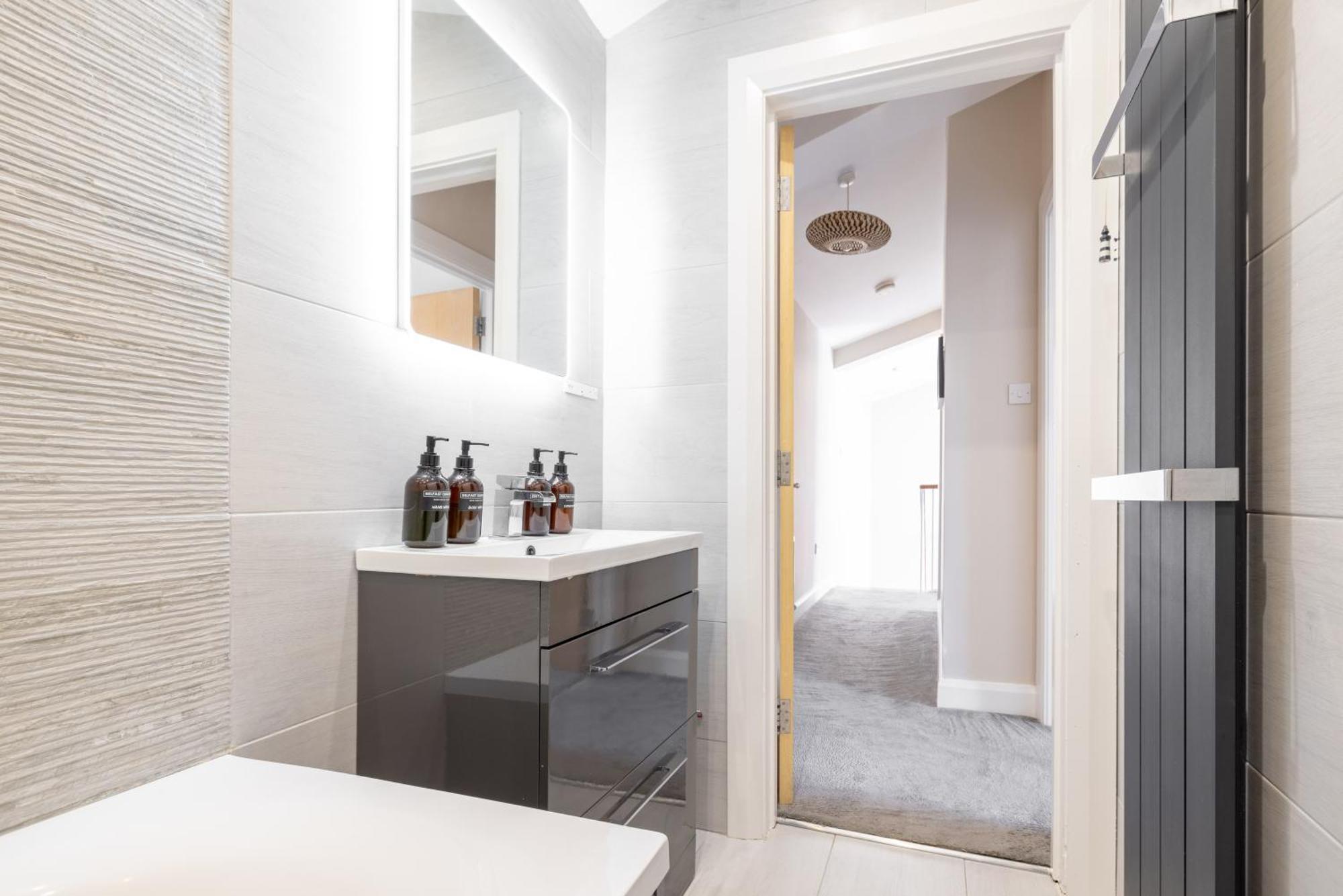 Belfast Quarters- Whitehall Sq Екстер'єр фото